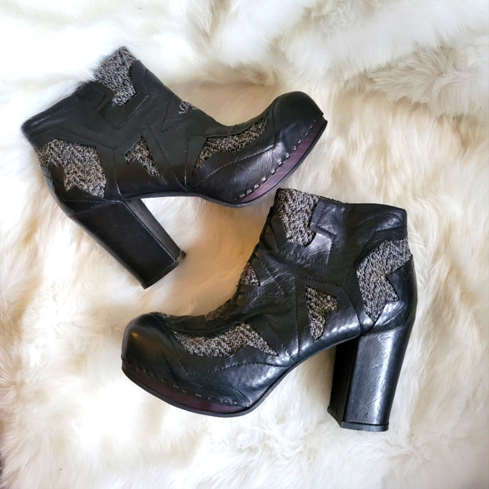 Ixos platform heels